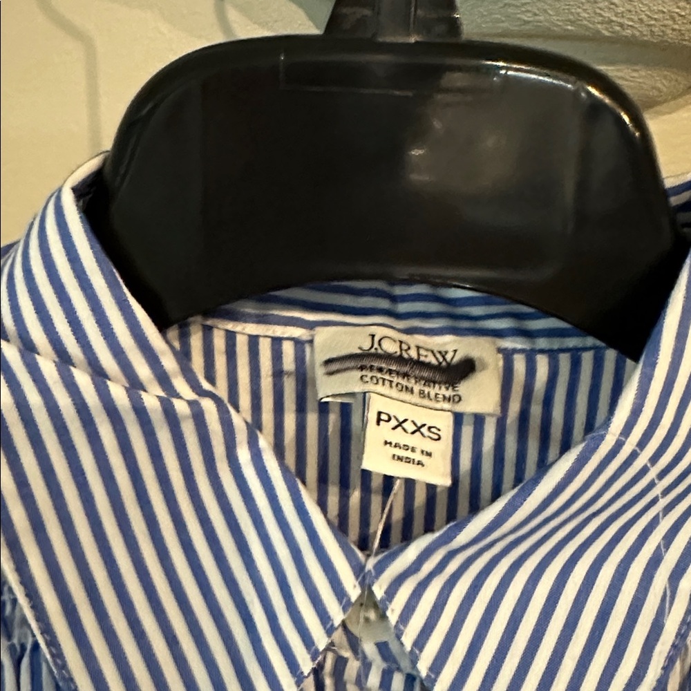 NWT J. Crew Striped smocked shirt-dress - Picture 3 of 4